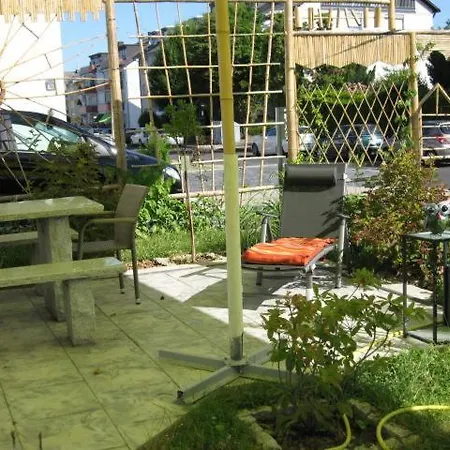 Diamond House Deluxe 6 Apartment *